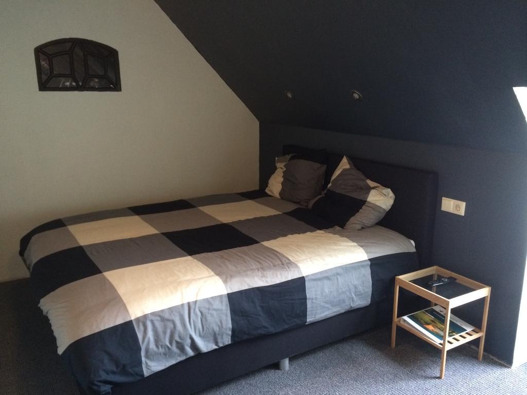 Slaopen En Stoet 4* Anderen