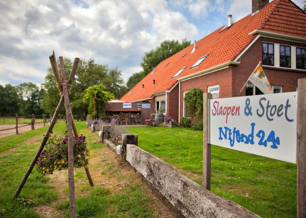 Slaopen En Stoet 4*